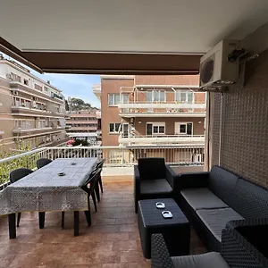  Apartment Vatican Holidays House